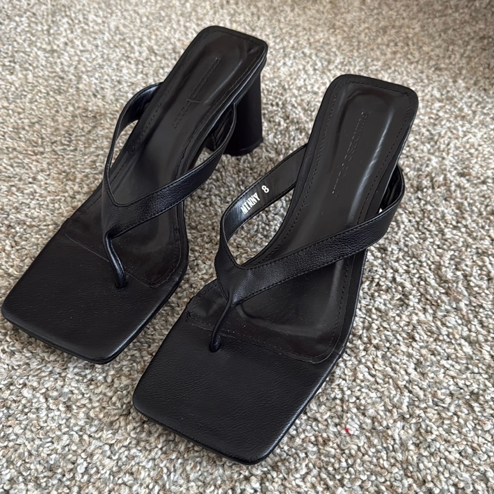 Princess Polly black kitten heels size 8